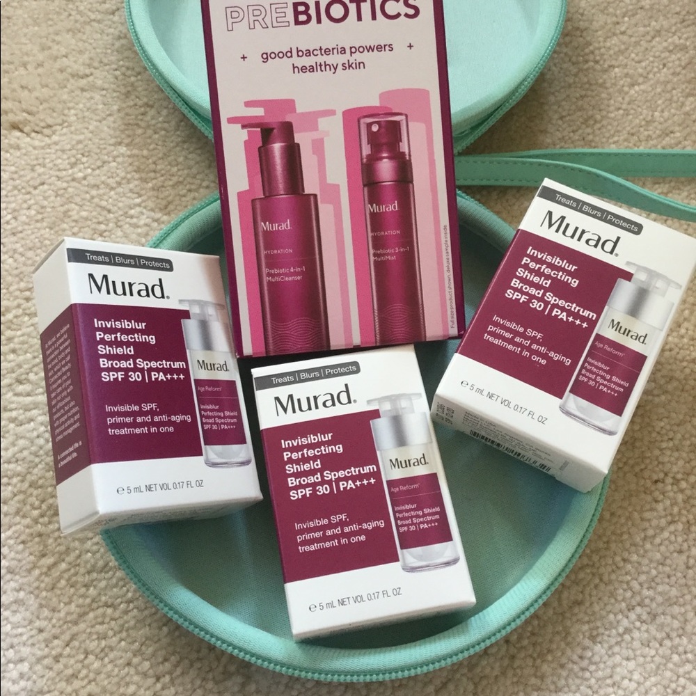 5 pc Murad bundle plus case.